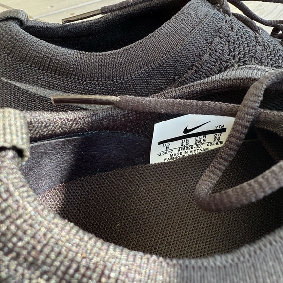 Nike Black Knit Running Shoes - Picture 4 of 4